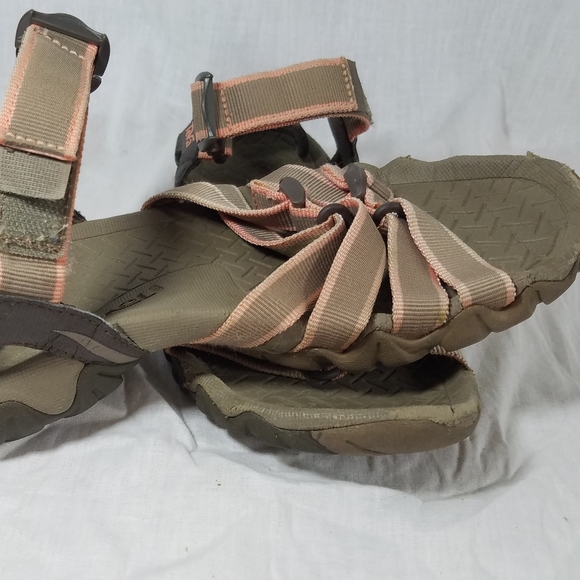 Teva Strappy Shoes Size 7 W Sandals - Picture 2 of 7